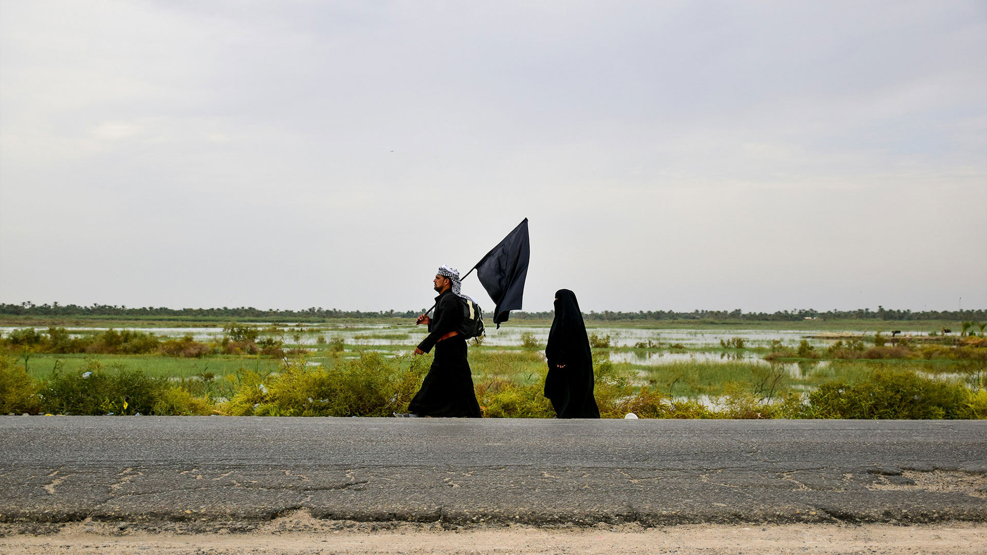 Arbaeen Walk from Iraqi city of Najaf to Karbala